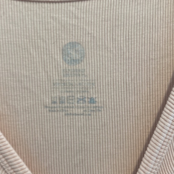 Pink KB tee - Picture 2 of 3